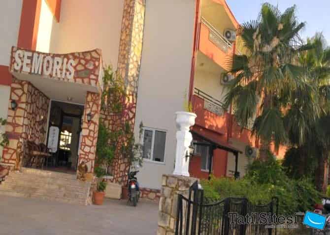 Semoris Hotel